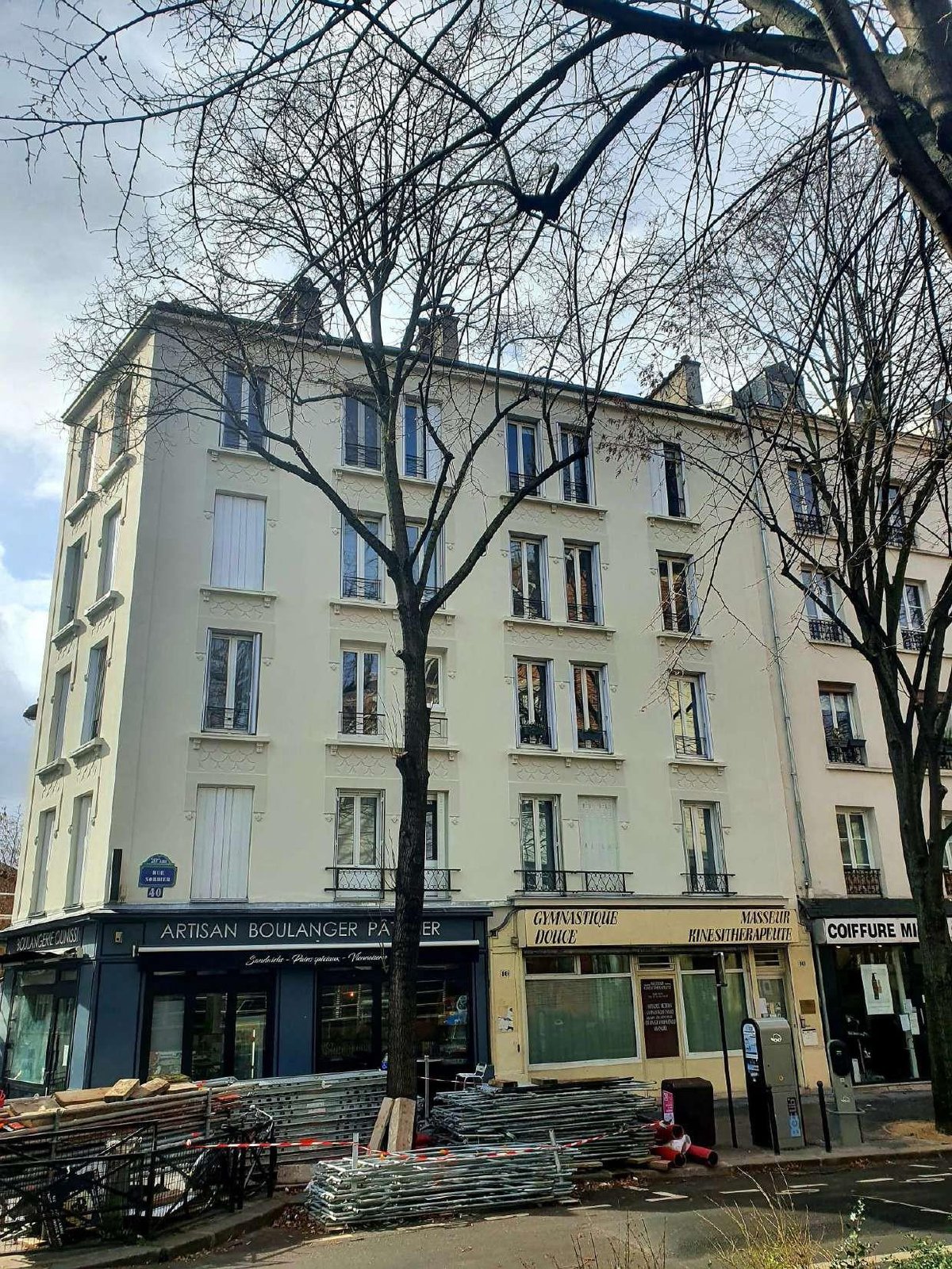 Façade livrée, 27 rue Soleillet